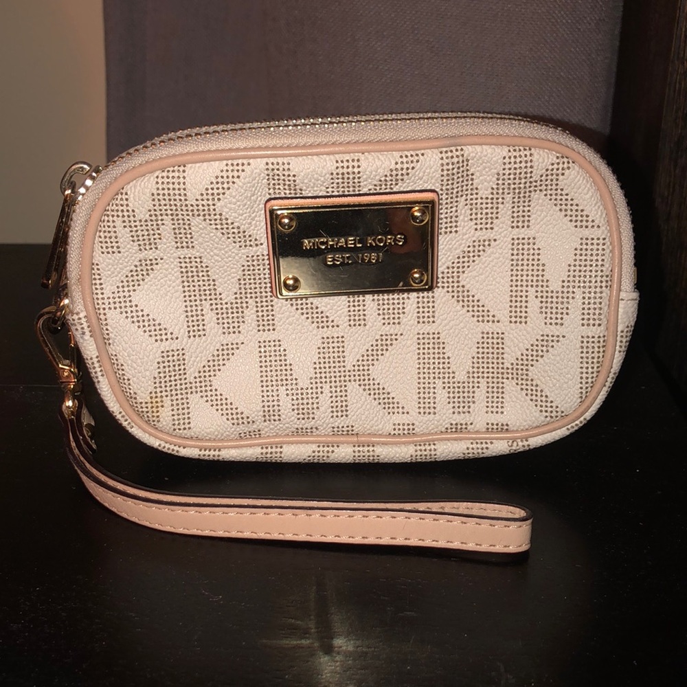 Michael Kors Wristlet